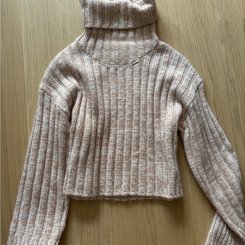 Urban Outfitters Ribbed Turtleneck Sweater - Cream